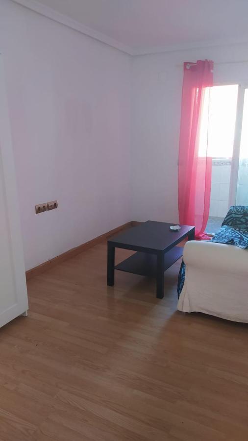 Apartamento De 3 Dormitorios Por Entrevias Madrid Ngoại thất bức ảnh